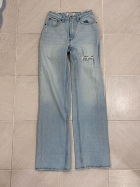 Abercrombie & Fitch Light Wash Straight Leg Jeans